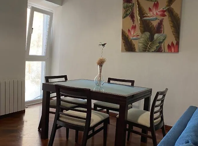 La Almena 1 Junto A Plaza Mayor,2 Habitaciones, Parking Gratuito * Caces